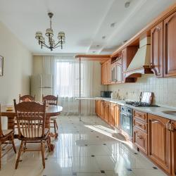 Фото Апартаменты на улице Ленинградская 49