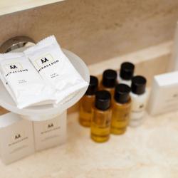 Номер люкс премиум Грейт с 2 односпальными и 1 двуспальной кроватью