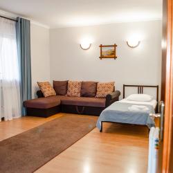 Фото Отель Альпийский двор