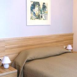 Номер стандарт с 1 двуспальной кроватью