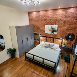 Фото Отель FlatStay Мойки 82| Трёшка у Исаакиевского собора в стиле Лофт, с просторной гостиной и 2-м ярусом
