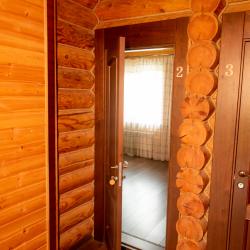 Номер в доме из бруса
