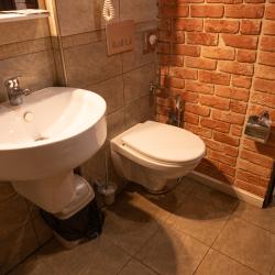 Номер стандарт с 1 двуспальной кроватью (мансарда)