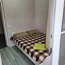 Студенческий с 1 двуспальной кроватью (удобства вне номера)