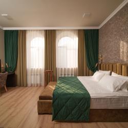 Номер люкс с 1 двуспальной кроватью