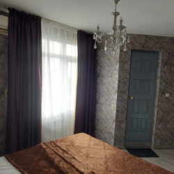 Комната стандарт с 1 двуспальной кроватью и балконом