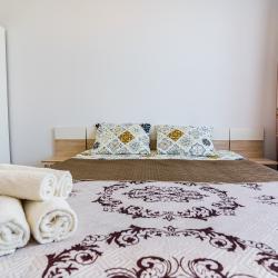 Фото Отель LetoApart (ЛетоАпарт) на улице Григорьева 12-51