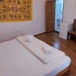 Номер улучшенный стандарт с 1 двуспальной кроватью