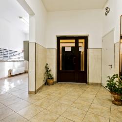Фото Отель MaxRealty24 на Мичуринском 13 корпус 1