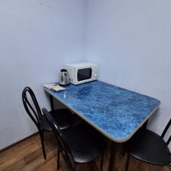 Кровать в 7-местном общем мужском номере