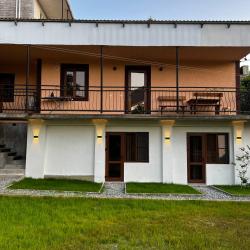 Фото Отель AT Relax House (АТ Релекс Хаус)