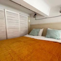 Двухуровневые апартаменты-студия Loft Sunny