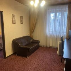 Номер улучшенный с гостиной и спальней