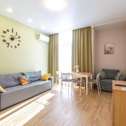 Фото Апартаменты Green Home на улице Весёлая