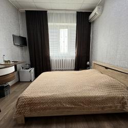 Номер стандарт с 1 двуспальной кроватью