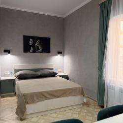 Номер стандарт улучшенный с 1 двуспальной кроватью