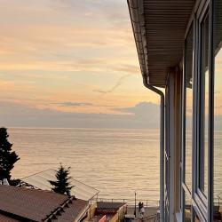 Номер делюкс семейный с 1 двуспальной кроватью