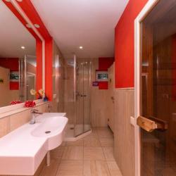 Фото Wanderlust Boutique hostel (Вандерласт Бутик хостел)