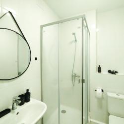 Фото Отель Live-in-comfort на Мезенцева 16