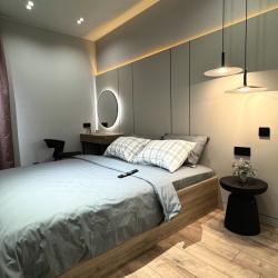 Фото Отель Новая лучшая в городе 3-комнатная квартира