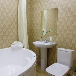 Фото Апартаменты на улице Революционная 4