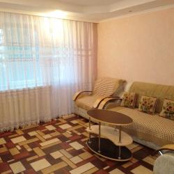 Фото Апартаменты на улице Бызова 24