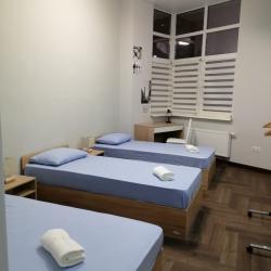 Кровать в 3-местном общем женском номере