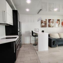 Апартаменты улучшенные г. Владивосток, ул. Жигура, 26, кв. 79