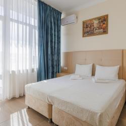 Фото Отель Зеленый попугай