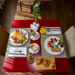 Domina Hotel Novosibirsk (Домина Новосибирск) — fca97e9130aad8da160f4e7ab5143687
