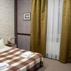 Номер стандарт с 1 двуспальной кроватью