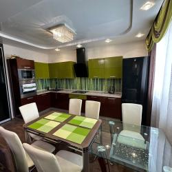 Фото Апартаменты на Крылова 36