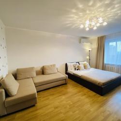 Фото Апартаменты на улице Солнечная 53