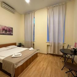 Номер стандарт с 1 двуспальной кроватью