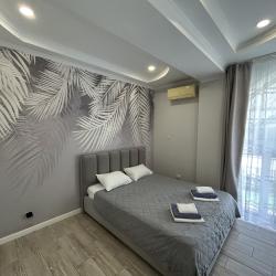 3-комнатные апартаменты улучшенные Сочи, Адлерский район, Известинская 25