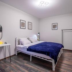 Фото Отель Vegas apartments (Вегас апартментс) на улице Александра Хохлова 7