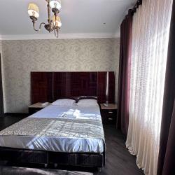 Номер стандарт с 1 двуспальной кроватью