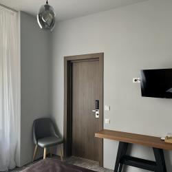 Номер стандарт эконом с 1 двуспальной кроватью