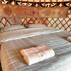 Фото Отель Yurt camp Sonun (Юрточный лагерь Сонун)
