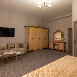 4-местный номер люкс улучшенный