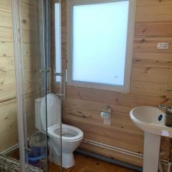 Коттедж улучшенный с 3 односпальными и 1 двуспальной кроватью
