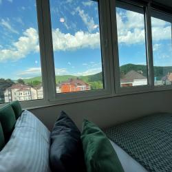 Апартаменты студия гостиничный комплекс Радуга 10И