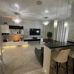 Фото Апартаменты President на улице Карла Либкнехта 114