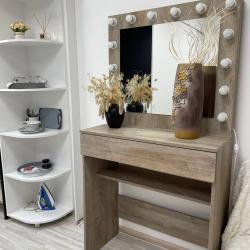 Номер полулюкс с 1 односпальной и 1 двуспальной кроватью №25