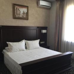 Фото Отель Монарх