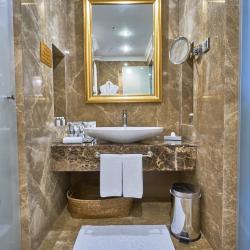 Номер люкс премиум с 1 двуспальной кроватью