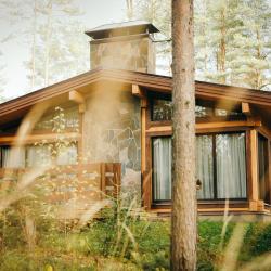 Фото Отель Охта Парк коттеджи