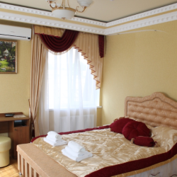 Фото Отель Люкс