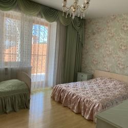 Комната стандарт с 1 односпальной и 1 двуспальной кроватью