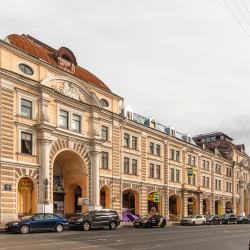 Кровать в 16-местном общем номере